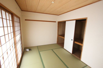 ゆったりとくつろげる和室です