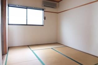 姫路市香寺町広瀬のアパートの画像
