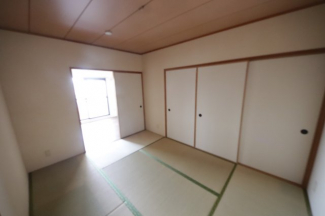 趣のある和室です