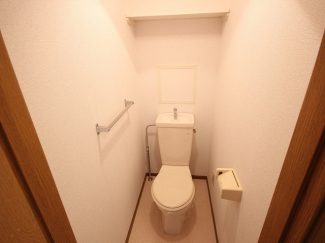 落ち着いたトイレです