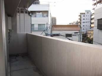 【バルコニー】
