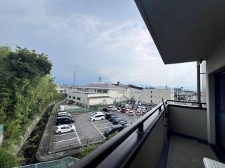 【バルコニー】