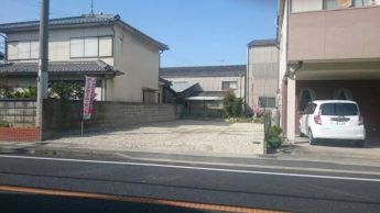 県道(旧浜国道)に面する整形地