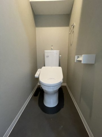 コンパクトで使いやすいトイレです