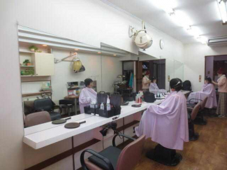 加古川市平岡町新在家の店舗の画像