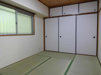 畳は冬場の足元のひんやり感が少ないです