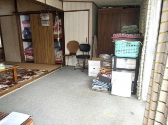 南側の洋室は陽当たり◎　外からこのお部屋に入ることもできるの