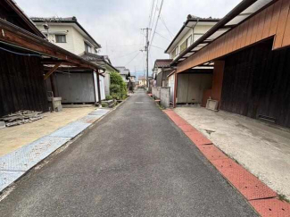 前面道路は４ｍ。南向き。