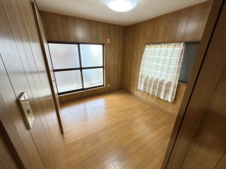 広々とした洋室です