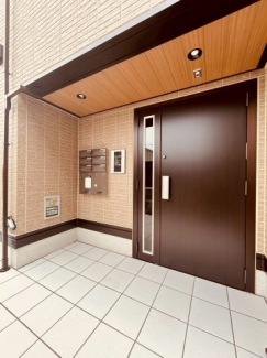 【エントランス】