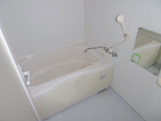 日々の疲れを癒すお風呂付です