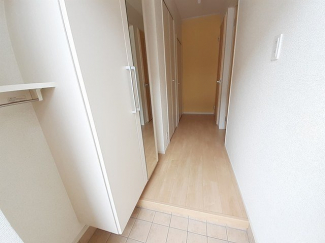 シンプルで使いやすい玄関です