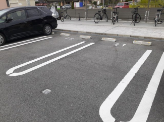 駐車場があるので、車を買う予定の方も安心です