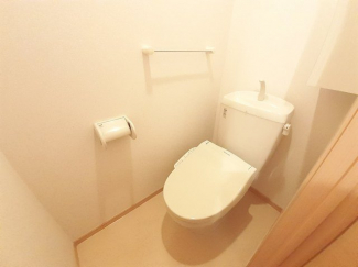 清潔感のあるトイレです