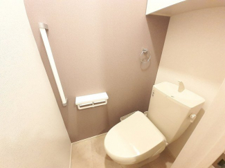 コンパクトで使いやすいトイレです
