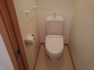 ゆったりとした空間のトイレです