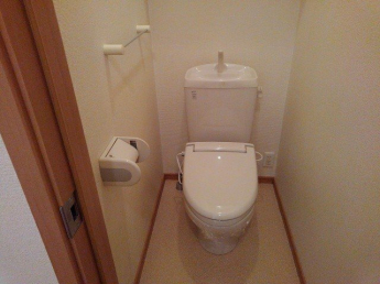 ゆったりとした空間のトイレです