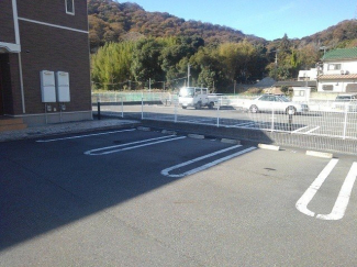 駐車場に車を止められます