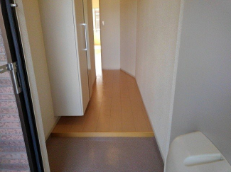 ゆったりとした玄関です