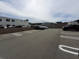 駐車場に車を止められます