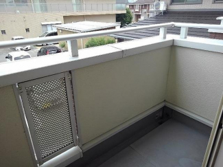 お洗濯にも便利なバルコニー付き