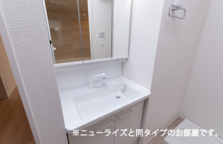 忙しい朝には欠かせない洗面所です