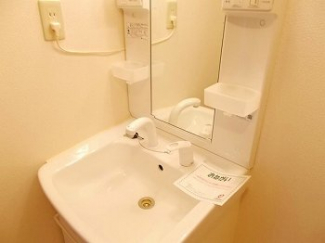 忙しい朝には欠かせない洗面所です