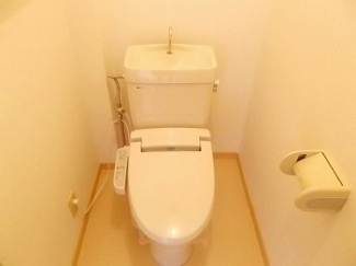 シンプルで使いやすいトイレです