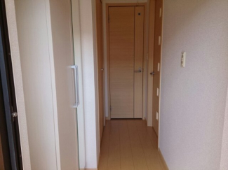 落ち着いた玄関です