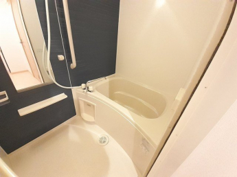 日々の疲れを癒すお風呂付です