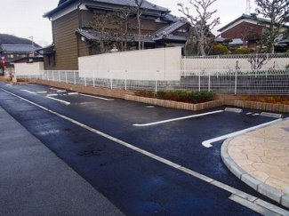 駐車場に車を止められます