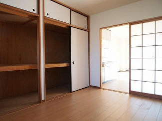 中はこのようになっています