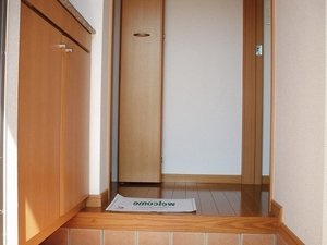 明るい玄関です