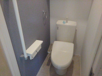 シンプルで使いやすいトイレです