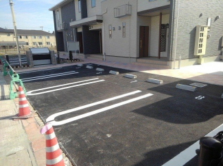 駐車場に車を止められます