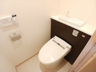 シンプルで使いやすいトイレです