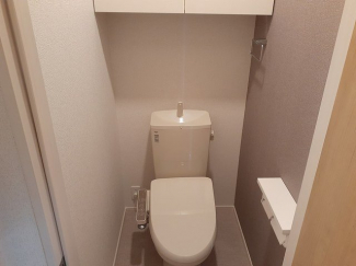 清潔感のあるトイレです