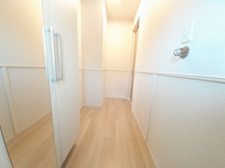 落ち着いた玄関です