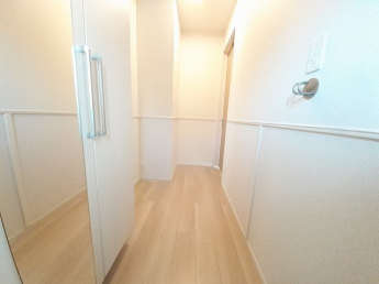 落ち着いた玄関です