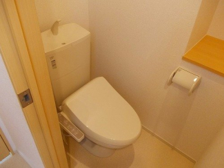清潔感のあるトイレです