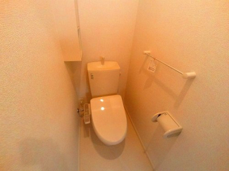 コンパクトで使いやすいトイレです