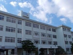 荒川小学校まで1300m