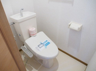 清潔感のあるトイレです