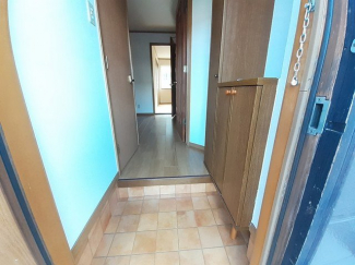 落ち着いた玄関です