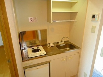 コンパクトなキッチンで掃除もラクラク