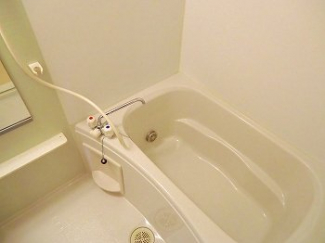 ゆったり過ごせるお風呂です