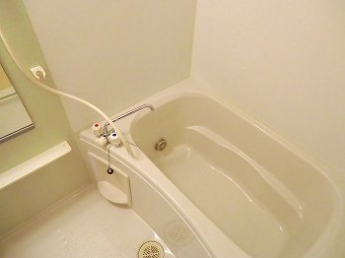 ゆったり過ごせるお風呂です