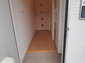 シンプルで使いやすい玄関です