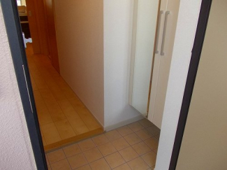 毎日通る玄関はこちらです