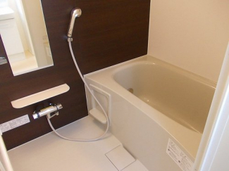 日々の疲れを癒すお風呂付です